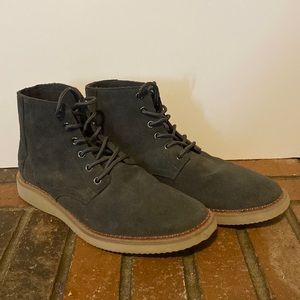 Men’s Toms boots Size 10 Used
